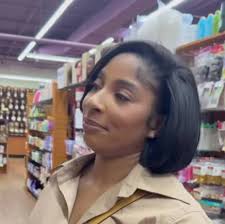 I would love Patty, Pam, Liz and Britt to meet Amber. They can have a  chance meeting not with anyone involved but just at a restaurant or out an  about. They meet