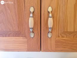 How To Clean Grimy Kitchen Cabinets With 2 Ingredients Cleaning Cabinets Homemade Cleaning Solutions Household Cleaning Tips