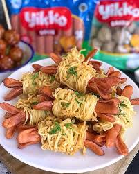Kalau pengin sehat dan tetap lezat, cobalah untuk membuat sostel ala yummy ini. Anak Susah Makan Cobain Resep Sosis Gulung Mie Ini Cocok Untuk Bekal Anak Sekolah Loh
