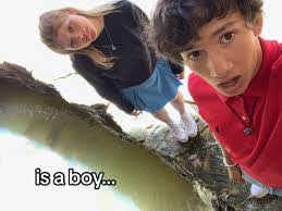 Lydia Yeager's Instagram, Twitter & Facebook