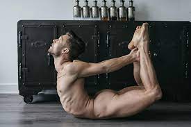 Men naked exercise
