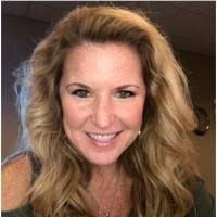 Melissa Aitken's Instagram, Twitter & Facebook