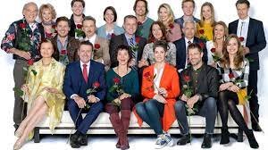 Schon seit dem jahr 2005 produziert die renommierte bavaria filmproduktion die deutschsprachige telenovela sturm der liebe. 6 Wochen Rote Rosen Vorschau Spoiler Ab 31 Marz 2021