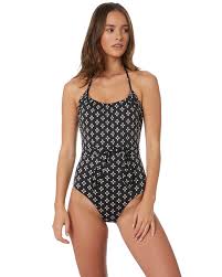 Vasili One Piece