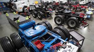 These professionals perform any needed repairs on vehicles to. Diesel Mechanic School Diesel Mechanic Training Uti