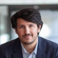 Omar Qari's Instagram, Twitter & Facebook