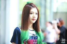 Hafiz hamidun, joy revfa selamat bertunang. All Of Park Sooyoung S Hair Color Styles From Each Era Red Velvet Amino
