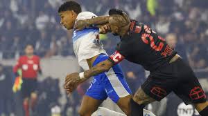 VIDEO] Esta es la jugada con Vidal que dejó lesionado a Rossel 🔎  https://tinyurl.com/5n6zmtu2