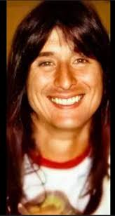 Happy birthday to Steve Perry 😊 Journey without Steve Perry is NOT  Journey! Favorite songs? All the love songs ❤ One of my favorites is  "Faithfully." Listen to the words. Really listen.