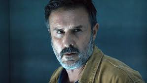 La mort de Dewey dans Scream 5 est une erreur. Cela aurait dû se passer  plus tard et différemment. : r/Scream