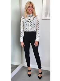 Join holly willoughby and phillip schofield, alison hammond and dermot o'leary as we meet the people behind the stories that matter, chat to the hottest celebs and cook up a today. Ù…Ø³ØªØ£Ø¬Ø± Ø¹Ù† Ø·Ø±ÙŠÙ‚ Ø§Ù„ÙÙ… Ø§Ù„Ø£Ù‚Ù„ Holly Willoughby Skirt Topshop Pleasantgroveumc Net