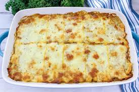 The chicken is juicy, and the bread crumb is delicious. Chicken Cordon Bleu Casserole Recipe Chicken Cordon Bleu Recipes Casserole Recipes