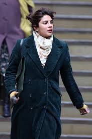 Priyanka Chopra Looks Elegant While Filming The Scene For Her New Movie New Movies Priyanka Chopra Actress Priyanka Chopra