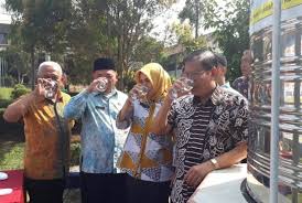 Entdecke rezepte, einrichtungsideen, stilinterpretationen und andere ideen zum ausprobieren. Siswa Di Sukabumi Rancang Pengolahan Air Minum Tanpa Dimasak Republika Online