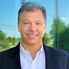 Hartung Glass Industries Appoints Bob Cummings as VP of Sales