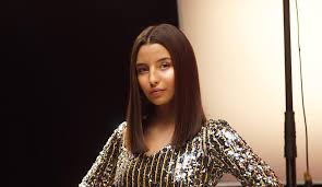 Niezadowolona (piosenka do filmu „wszyscy moi przyjaciele nie żyją)julia wieniawa, l.u.c. Julia Wieniawa W Filmowej Piosence Produkcji L U C A All About Music