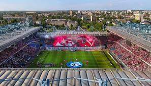 Robak 21 ' makuszewski 28 ' jevtić 38 ' tetteh 56 ' majewski 82 ' kędziora 90+2 ' stadium: Ultras World Wisla Krakow Vs Lech Poznan 13 05 2018 Facebook