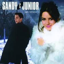 Sandy e junior é uma dupla de música pop formada em campinas, brasil, pelos irmãos sandy e junior lima. 11 Ideias De Sandy E Junior Sandy E Junior Cantores Musica De Graca