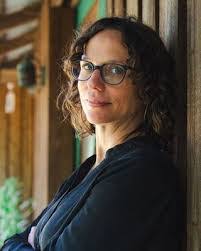 Jane Winfield's Instagram, Twitter & Facebook