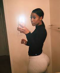 Small waist pretty face with a big bank. Small Waist Pretty Face Pretty Face Small Waist Pretty