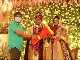 Atanu das lives in kolkata, west bengal with his wife deepika kumari. Archers Deepika Kumari Atanu Das Tie The Knot In Ranchi See Pics Sports News