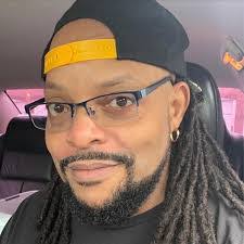 Dakota Mack's Instagram, Twitter & Facebook