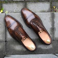 Men's dress shoes can be worn with a wide range of outfits; Eremia Shoes êµ¬ë' êµ°ëŒ€