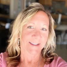 Maryjane Miller's Instagram, Twitter & Facebook