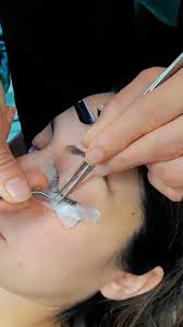 كانوا من اقرب الناس إليك ، واليوم مجرد نقطة خضراء في قائمة الماسنجر .