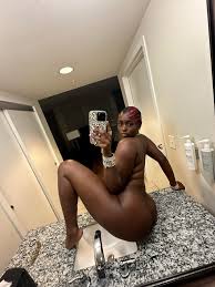 jenise hart - ShesFreaky