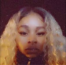 We've always thought 5 was the perfect number 🐽💗 Welcome to the world,  Baby Evie