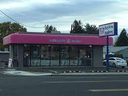 Get directions, reviews and information for baskin robbins in branson, mo. This Baskin Robbins Has A Drive Thru How Awesome Review Of Baskin Robbins Yakima Wa Tripadvisor