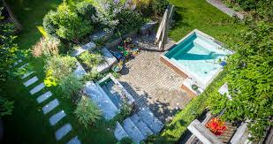 42 das beste von eingebauter pool im garten grafik inspiration von von mini pool im garten bild Mini Pools Grosses Vergnugen Teichmeister