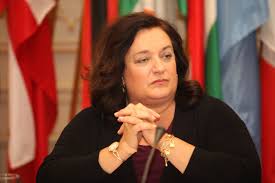 Η κόρη της έμαθε τα δυσάρεστα νέα από τον πατέρα της και πρώην σύζυγο της μαριέττας γιαννάκου. H Politikh Kai Politeiakh Hgesia Apoxaireta Thn Marietta Giannakoy Eidhseis Nea To Bhma Online