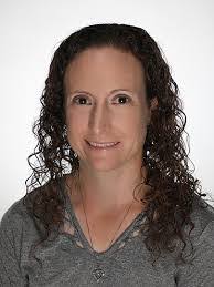 Shari Blank's Instagram, Twitter & Facebook