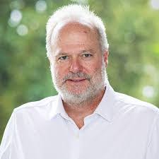 Julian Epps's Instagram, Twitter & Facebook