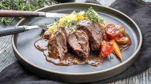 Hotel ristorante novecento, pegognaga picture: Guancia Di Vitello Brasata Con Pure Un Secondo Con Sapore Delicato