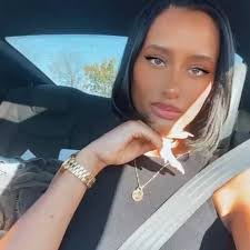 Denise Roderick's Instagram, Twitter & Facebook