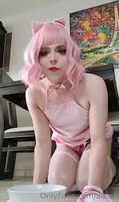 AleEri aka aleeri - 02-07-2023 OnlyFans Video - Preview exclusivo para Eri  Fans ᴍɪᴀᴜ - XXX shemale video available for online viewing on X-tg.