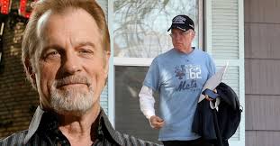 Stephen Collins Didn't Lose The Love Of All His 7th Heaven Co-Stars  Following The Scandal That Made Him A Hermit