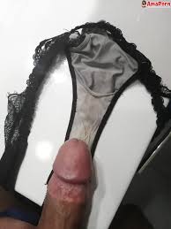 Mutandine di mia moglie Foto Porno - AmaPorn