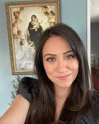 Nicole LeBlanc's Instagram, Twitter & Facebook