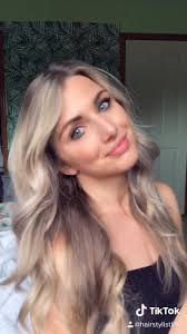 Hayley James Hair Styles: Beauty Tips & Quick Hair Tutorial