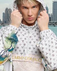 From the skyline to the sea, this fit blends urban vibes with artistic  elegance. 💎 Own the streets, express yourself, and let your outfit tell  your story. Because true style never whispers –