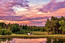 Upstate Ny Outdoor Wedding Facility With Pond Views Albany Ny Barn Weddings Weddings Near A Pond With An Out Upstate Ny Wedding Barn Wedding Wedding Facility