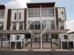 Town house 3 br 2 b 1,075 sqft (built up) 1,200 sqft (land) rm 324/sqft (built up) rm 290/sqft (land) Cascadia Townhouse Taman Tasik Prima Bandar Bukit Puchong Utama Houses For Sale In Puchong Selangor Mudah My