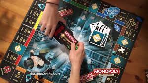 1 tablero, 22 casas, 60 tarjetas, 4 peones, 1 unidad de banca electrónica, 2 dados e instrucciones del juego. Monopoly Nuevo Monopoly Banco Electronico Es Youtube