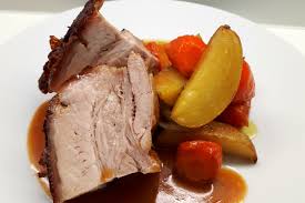 Prosegui nella lettura dell'articolo per imparare a cucinare un arrosto di maiale strepitoso. Arrosto Di Coppa Di Maiale Al Forno Con Erbe Aromariche Agricola Nava