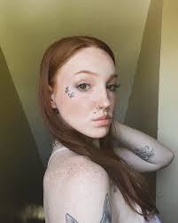 Agnes Rose's Instagram, Twitter & Facebook