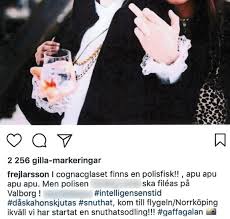 Frej larsson joined slagsmålsklubben in 2002, after he met them at the 2002 emmabodafestivalen. Vice